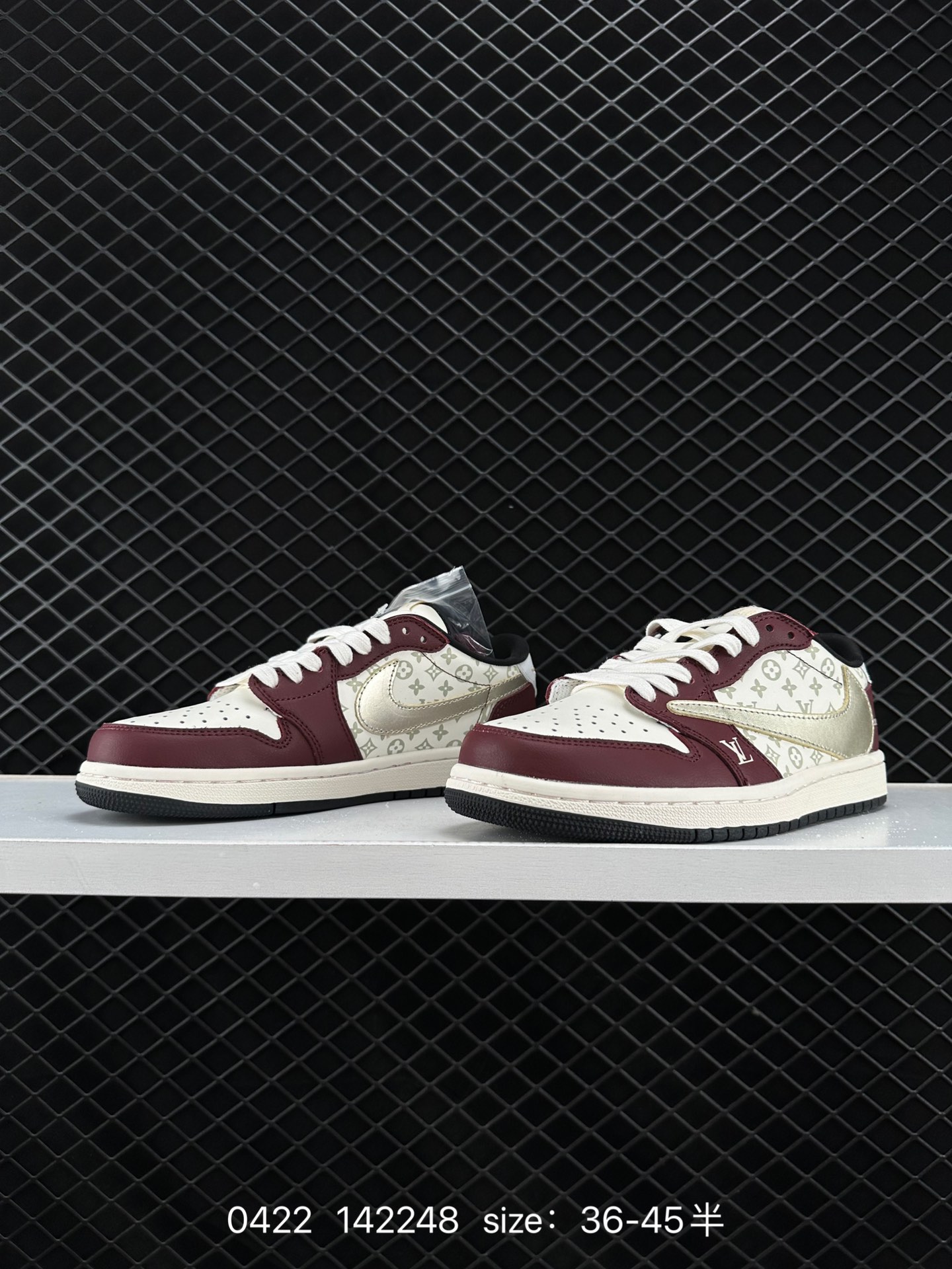 Travis Scott x Air Jordan 1 Low